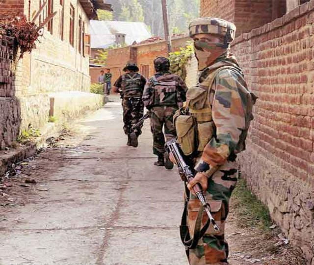 जम्मू कश्मीर : LOC पर आतंकियों की घुसपैठ की कोशिश नाकाम