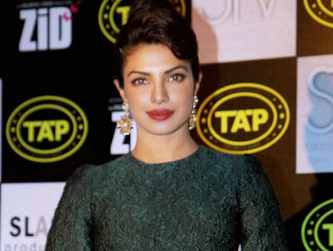 ''देसी गर्ल'' प्रियंका के साथ काम करना चाहते हैं एडवर्ड माया