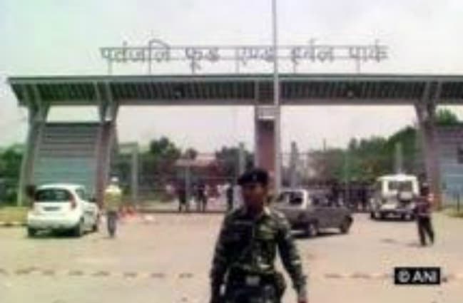 पतंजलि फूड पार्क मामला : हिंसक संघर्ष में पहले ट्रक यूनियन ने हमला शुरु किया : ट्रांसपोर्टर