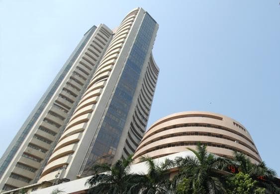 सूखे की आशंका गहराने से सेंसेक्स 351 अंक गिरकर 27,000 के नीचे