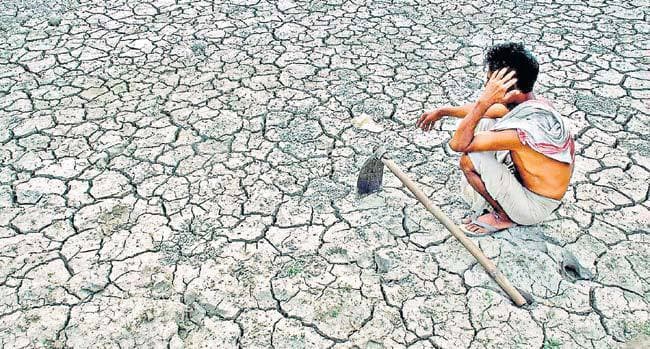 संकटों में घिरे हैं भारत के किसान