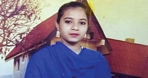 इशरत जहां मामले के आरोपी डीएसपी को फिर बहाल किया गया