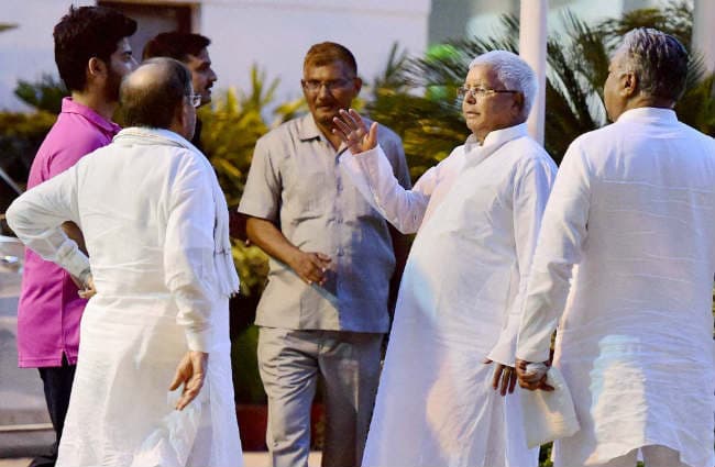 गंठबंधन में अब भी पेंच, राहुल गांधी के साथ नीतीश की मुलाकात तो नहीं बना रोड़ा !