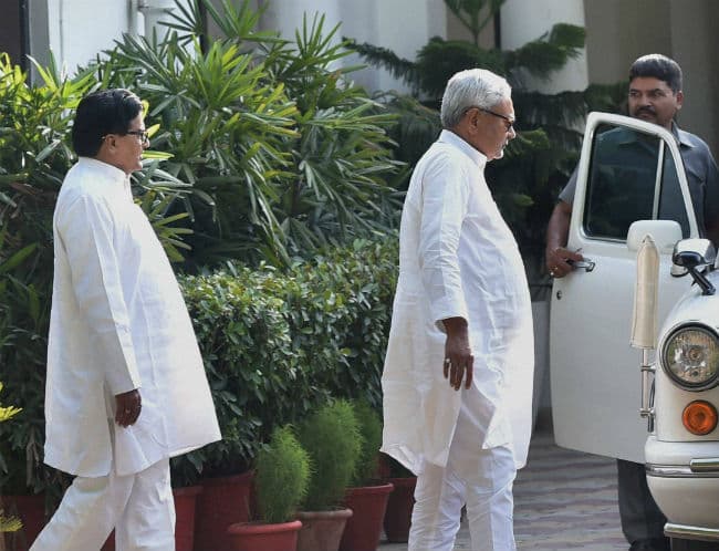 गंठबंधन का एलान : JDU-RJD मिल कर लड़ेंगे बिहार विधानसभा चुनाव, कमेटी करेगी सीटों का बंटवारा