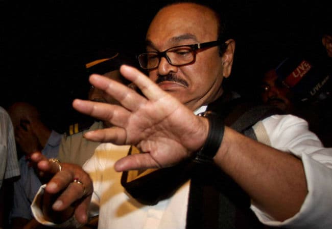 महाराष्ट्र सदन घोटाले में छगन भुजबल के खिलाफ प्राथमिकी दर्ज