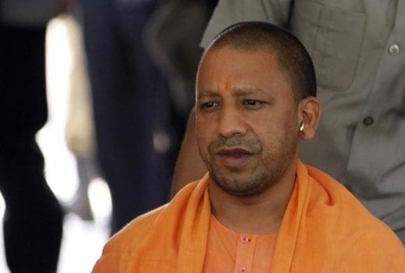 योगी आदित्यनाथ ने कहा, योग से जिसे परहेज है वह हिंदुस्तान छोड़ दें