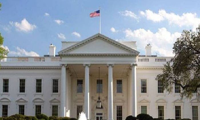 व्हाइट हाउस में बम की खबर से अफरातफरी, फोन पर मिली बम होने की झूठी खबर