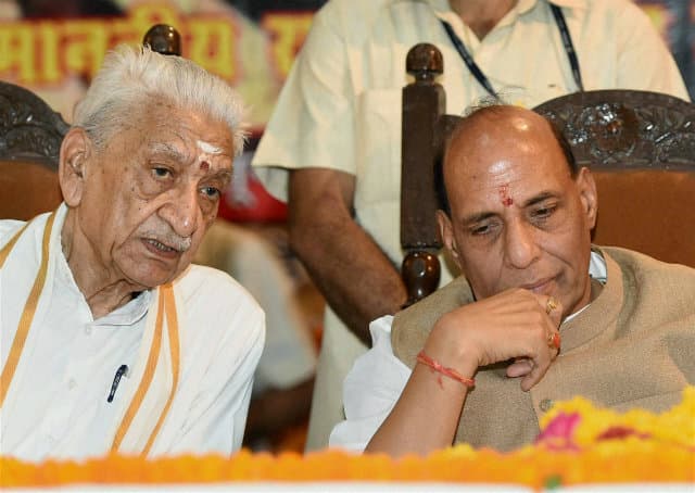 गृहमंत्री राजनाथ की मौजूदगी में अशोक सिंघल ने बताया भाईचारा और एकता बढाने का फार्मूला