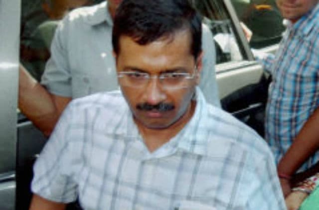 टकराव की स्थिति के बीच तोमर मामले में केजरीवाल नजीब जंग से मिले