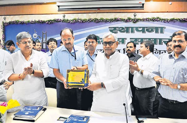 केंद्र को नीतीश का ऑफर, कच्ची दरगाह पुल प्रोजेक्ट तैयार, केंद्र शुरू करे काम