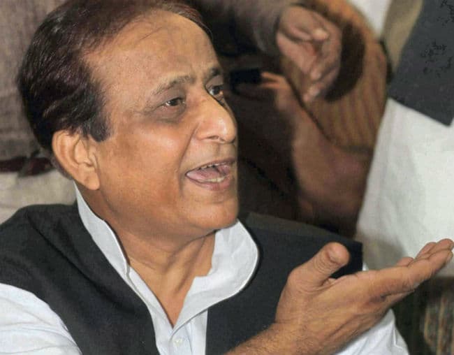 योग का संबंध हर किसी से, भाजपा ने दिया धार्मिक रूप : आजम खान