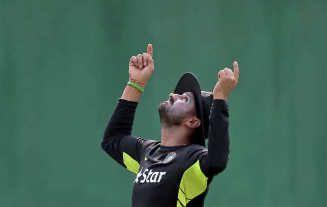 सबसे अधिक टेस्‍ट विकेट लेने वाले दुनिया के नौवें गेंदबाज बने हरभजन, अकरम को पछाड़ा