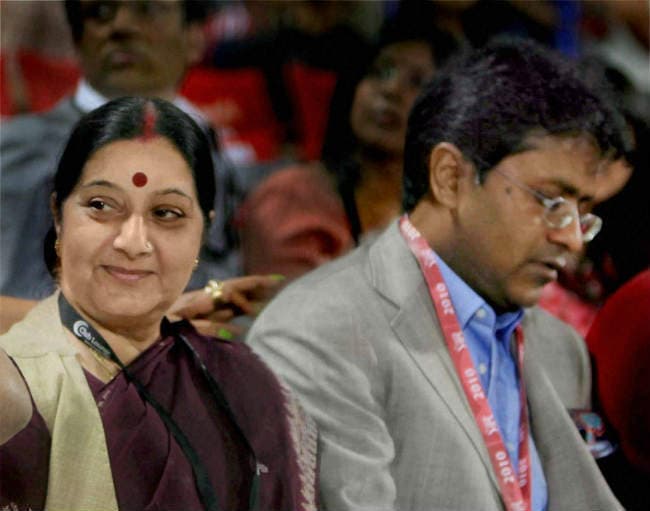 ललित मोदी की मदद पर फंसीं सुषमा स्वराज, भाजपा व संघ का मिला साथ