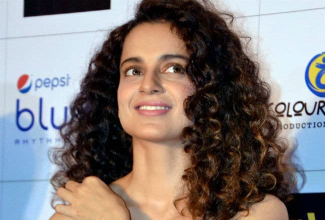 कंगना ने ''डबल रोल'' वाली खबरों का किया खंडन, देखें वीडियो