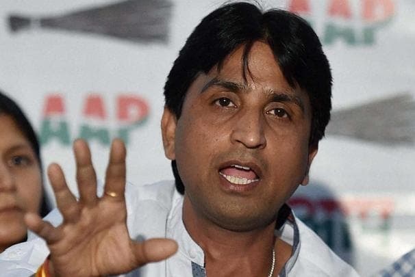 ललित मोदी की मदद मामले में फंसी सरकार, विपक्ष ने मांगा सुषमा स्वराज का इस्तीफा