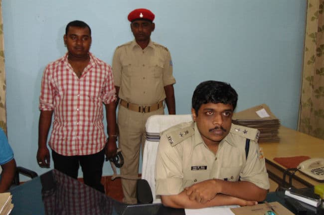 कार्डिनल से 5 करोड़ रंगदारी मांगने वाला दुमका से धराया