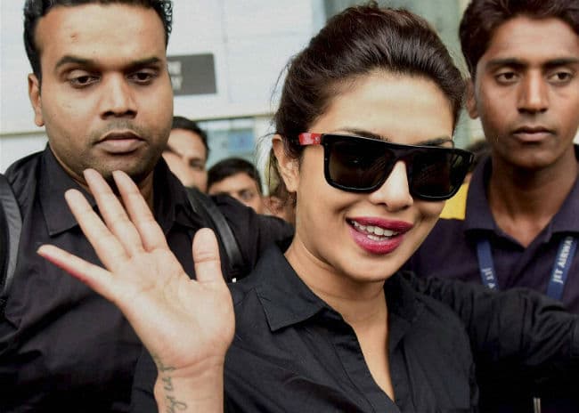 प्रियंका चोपड़ा ने शुरू की ''गंगाजल 2'' की शूटिंग, वीडियो