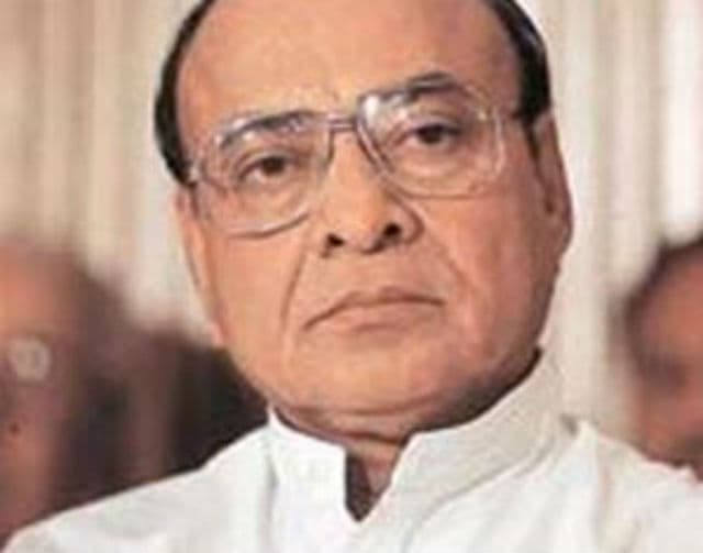 जमीन घोटाले में शंकर सिंह बाघेला के सीबाआई ने किया एफआईआर दर्ज