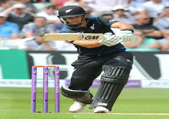 इंग्लैंड ने न्यूजीलैंड पर 7 विकेट से जीत दर्ज की