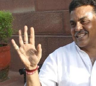 ललितगेट की जांच के लिए एसआईटी का गठन किया जाए, पवार की भी जांच हो : निरुपम