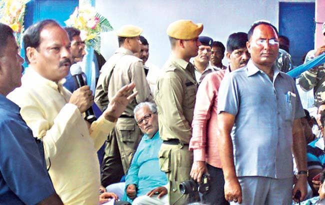 चाईबासा : पत्रकार वार्ता में बोले मुख्यमंत्री रघुवर दास, छह माह में रिजल्ट नहीं दिख सकता, धैर्य रखें