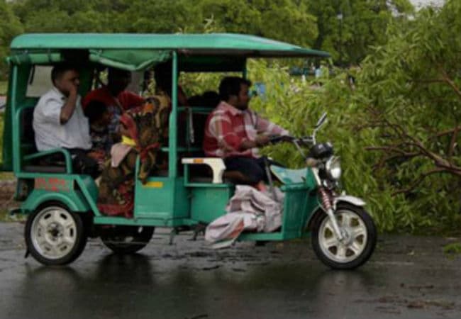 केंद्र ने इ-रिक्शा के पंजीकरण की तारीख 31 दिसंबर तक के लिए बढाई