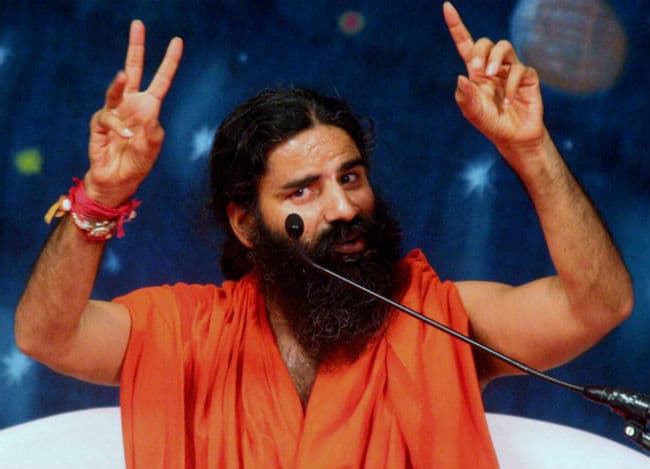 रामदेव बाबा ने सोनिया गांधी को दिया योग दिवस का निमंत्रण, सोनिया गईं विदेश