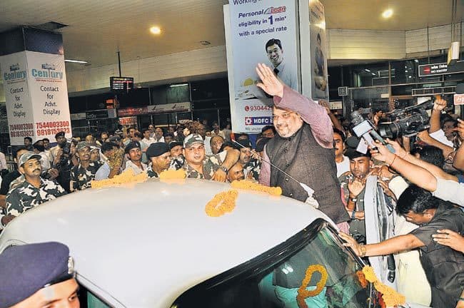 योग पर भी चुनाव आयोग की नजर, योग कार्यक्रम की वीडियोग्राफी कराने का निर्देश