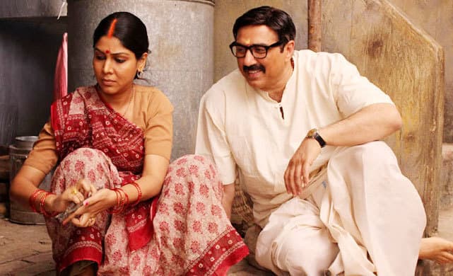 VIDEO : ''मोहल्‍ला अस्‍सी'' पर गिरी गाज, सन्‍नी देओल और साक्षी के खिलाफ FIR दर्ज