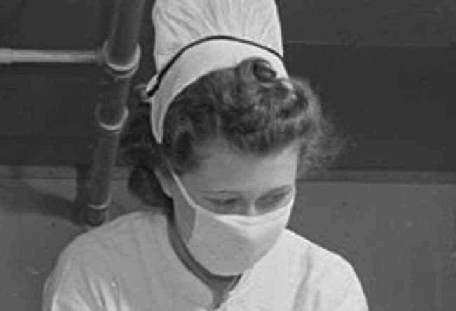 30,000 भारतीय नर्सों को मजबूरन छोडना पड सकता है ब्रिटेन