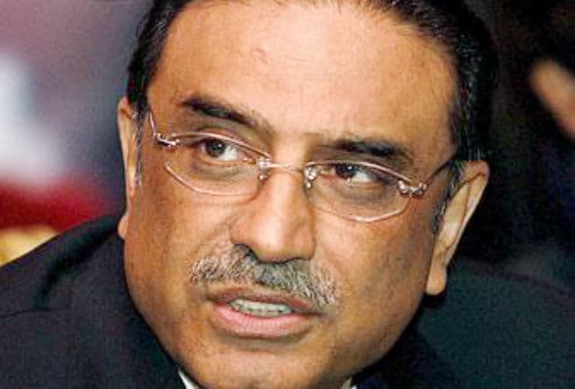 पाकिस्तानी अदालत ने जरदारी के खिलाफ राजद्रोह के आरोप में मुकदमा चलाने की अर्जी खारिज की