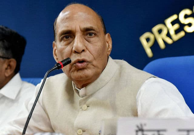 राजनाथ ने सुषमा, ईरानी के इस्तीफे की मांग खारिज की, बोले यह यूपीए नहीं राजग सरकार है