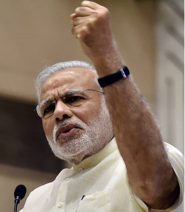 इमरजेंसी के 40 साल : पीएम नरेंद्र मोदी बोले देश बन गया था जेलखाना, आडवाणी की चिंता और देवगौडा की टिप्पणी