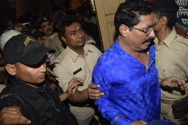 जदयू विधायक अनंत सिंह की गिरफ्तारी पर सियासत तेज, पढ़े किसने क्या कहां