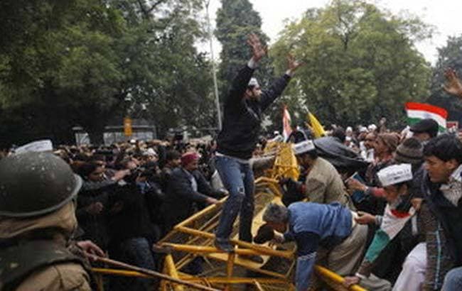 ‘आप’ की अराजकता, देश बिखरने के बीज!