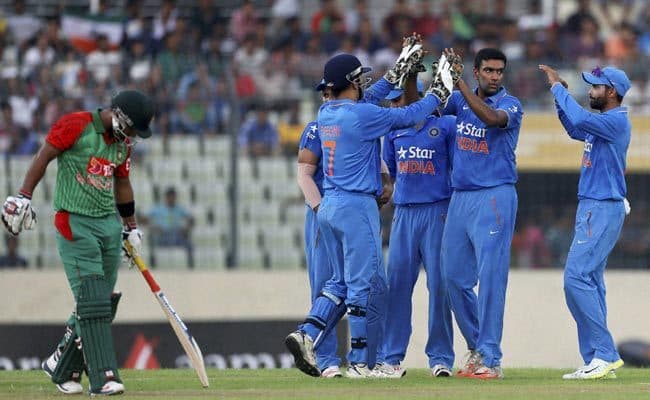 बांग्‍लादेश में टीम इंडिया के ''सिर मुड़कर'' उड़ाया जा रहा है मजाक, देखें वीडियो