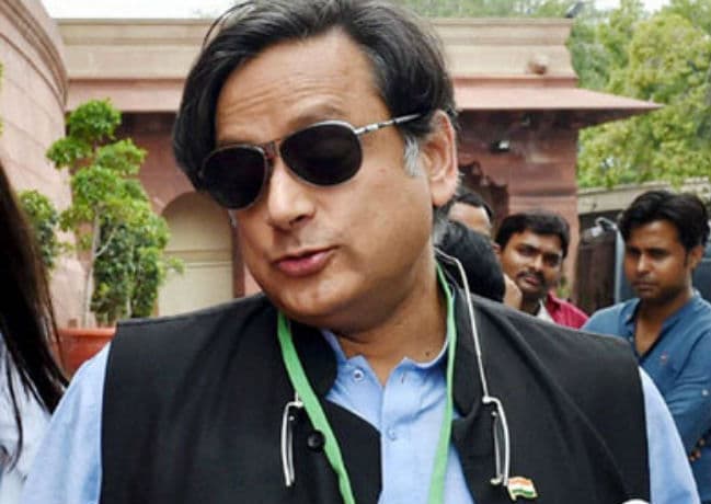 पत्‍नी की हत्‍या के आरोपों में घिरे शशि थरुर का हो सकता है पॉलीग्राफ टेस्‍ट