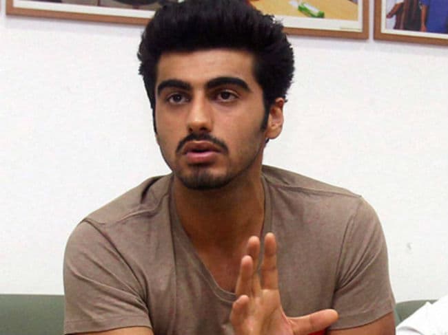 सुर्खियों में बने रहने का भरपूर आनंद उठाता हूं : अर्जुन कपूर