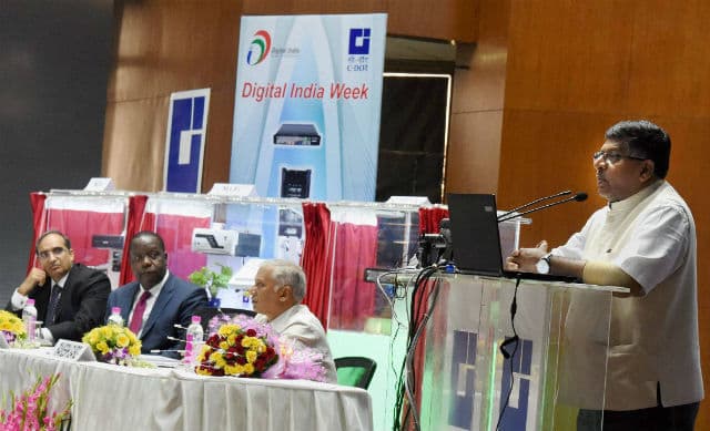 देश में दूरसंचार कनेक्शन की संख्या एक अरब के पार: रविशंकर  प्रसाद