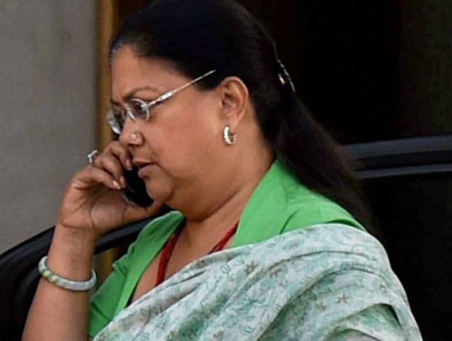 मंदिरों को गिराने के लिए विहिप ने वसुंधरा सरकार की आलोचना की