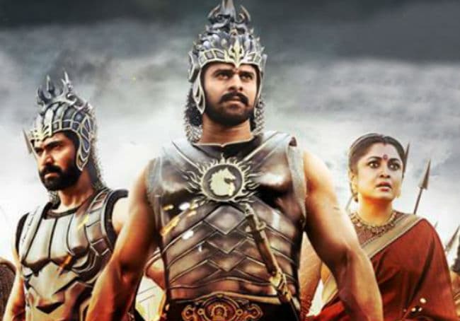 फिल्‍म रिव्‍यू : ''बाहुबली'' ने मचाया बॉक्‍स ऑफिस पर धमाल