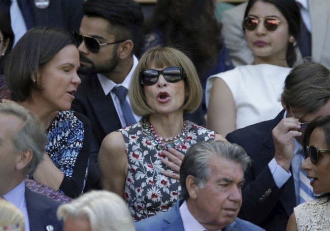 विंबलडन : रोजर फेडरर का मैच देखने पहुंचे विराट कोहली और अनुष्का शर्मा