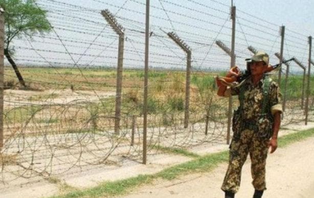 भारतीय चौकियों पर नजर रखने के लिए पाकिस्तान ने लगाये चीनी कैमरे