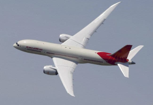 एक यात्री की तबीयत खराब, रनवे से टर्मिनल वापस लौटा एयर इंडिया का विमान