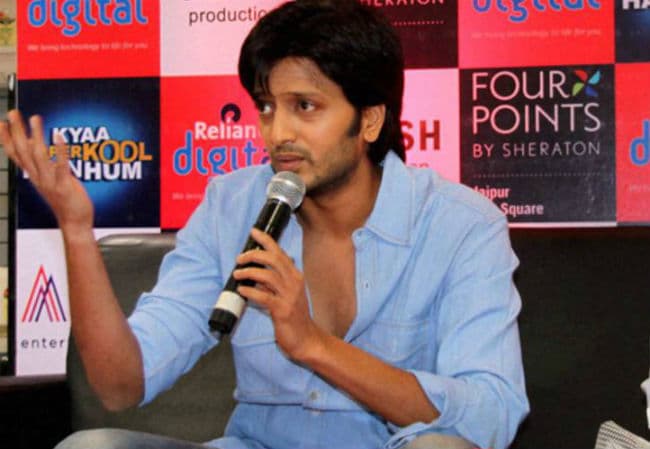 जानें रीतेश-अरशद-अर्जुन में से कौन होगा ''कॉमेडी नाइट्स...'' का नया होस्‍ट