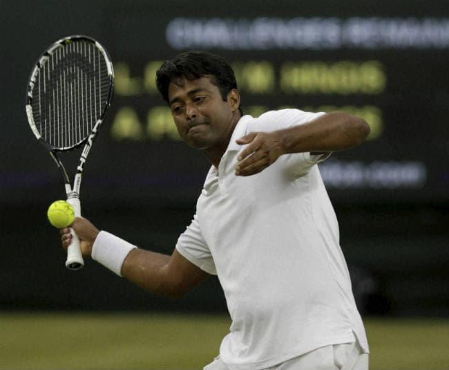 राष्ट्रपति प्रणब मुखर्जी ने पेस, नागल को बधाई दी