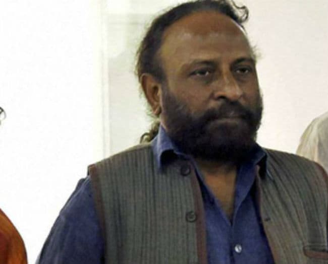 मैं विवादों से घिरा रहता हूं : केतन मेहता