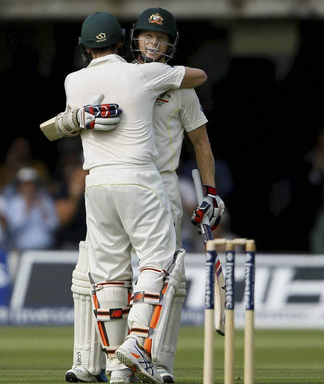 एशेज श्रृंखला : दूसरे टेस्ट में स्मिथ ने जड़ा दोहरा शतक,ऑस्ट्रेलिया की स्थिति मजबूत