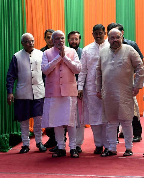 प्रधानमंत्री नरेंद्र मोदी ने कहा, भाजपा सांसदों को सरकार के कार्यो पर गर्व होना चाहिए