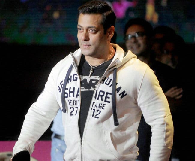 कबड्डी देखने पहुंचे ''बजरंगी भाईजान'' सलमान